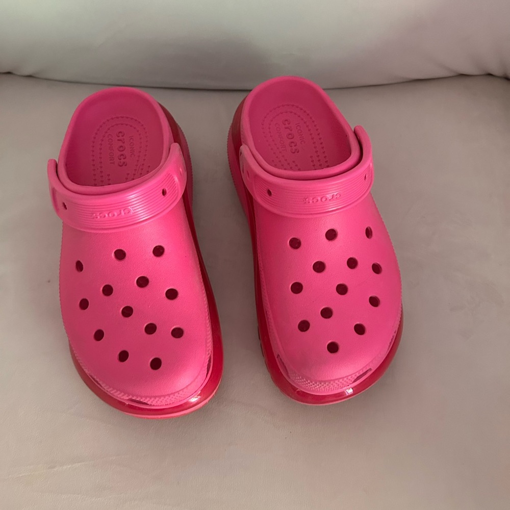 CROCS Classic Bae Platform Pink Clog Hot Pink with Red - Picture 9 of 13